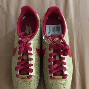 WMNS CLASSIC CORTEZ YOTH